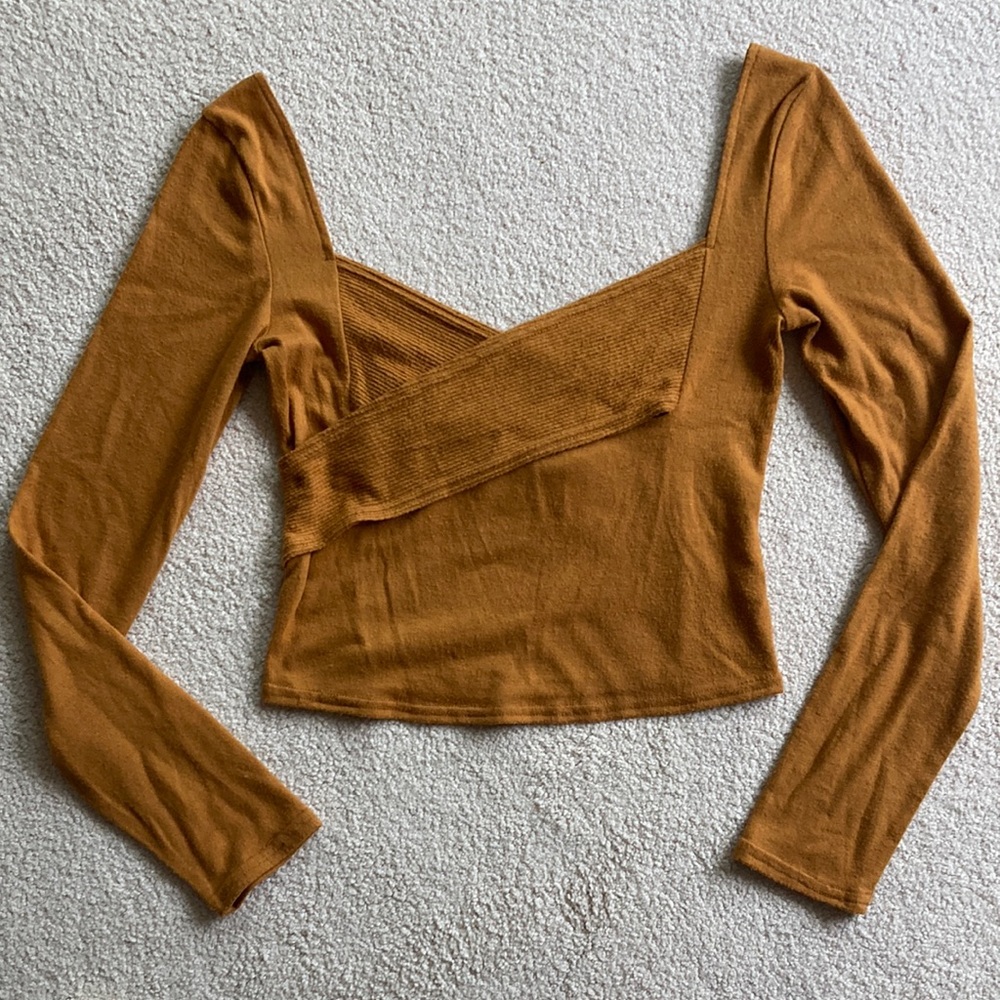 Women's Long Sleeve Crop Top